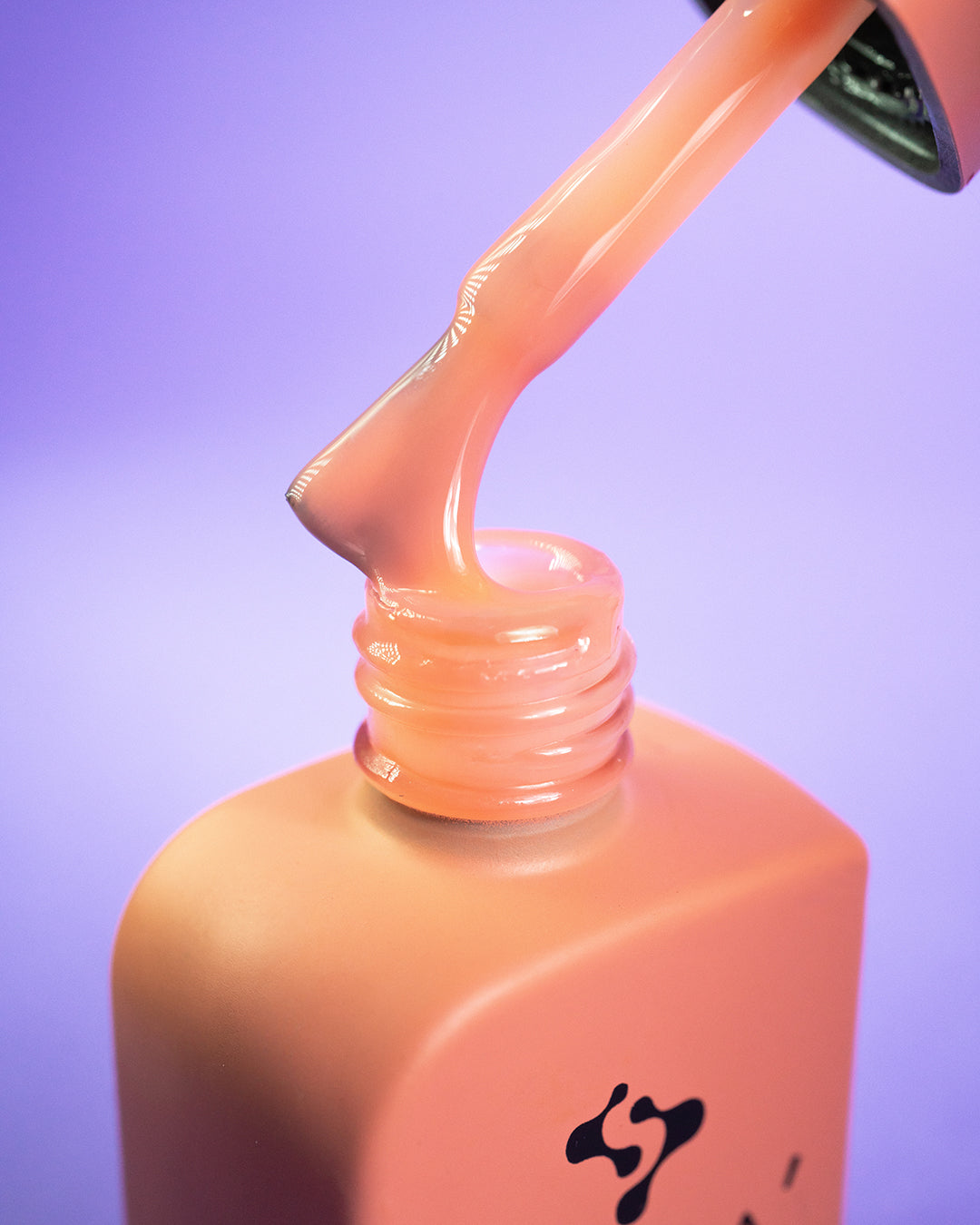 DNKA's cover base KIND 12ml
