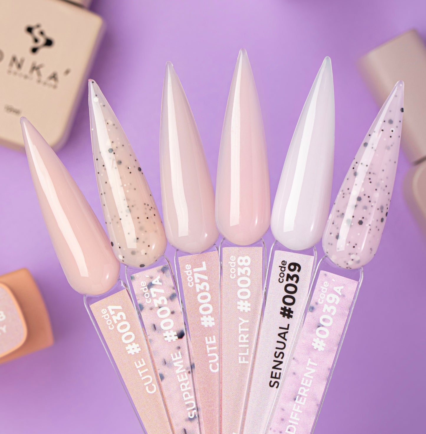 DNKA's cover base FLIRTY 12ml